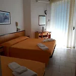 Admiral 3*