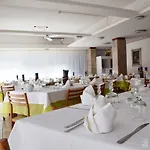 Admiral Hotel