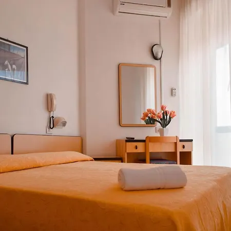 Admiral Hotel Pinarella